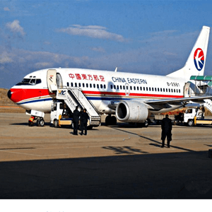 长沙黄花空运公司航空快运业稳步发展的原因是什么？
